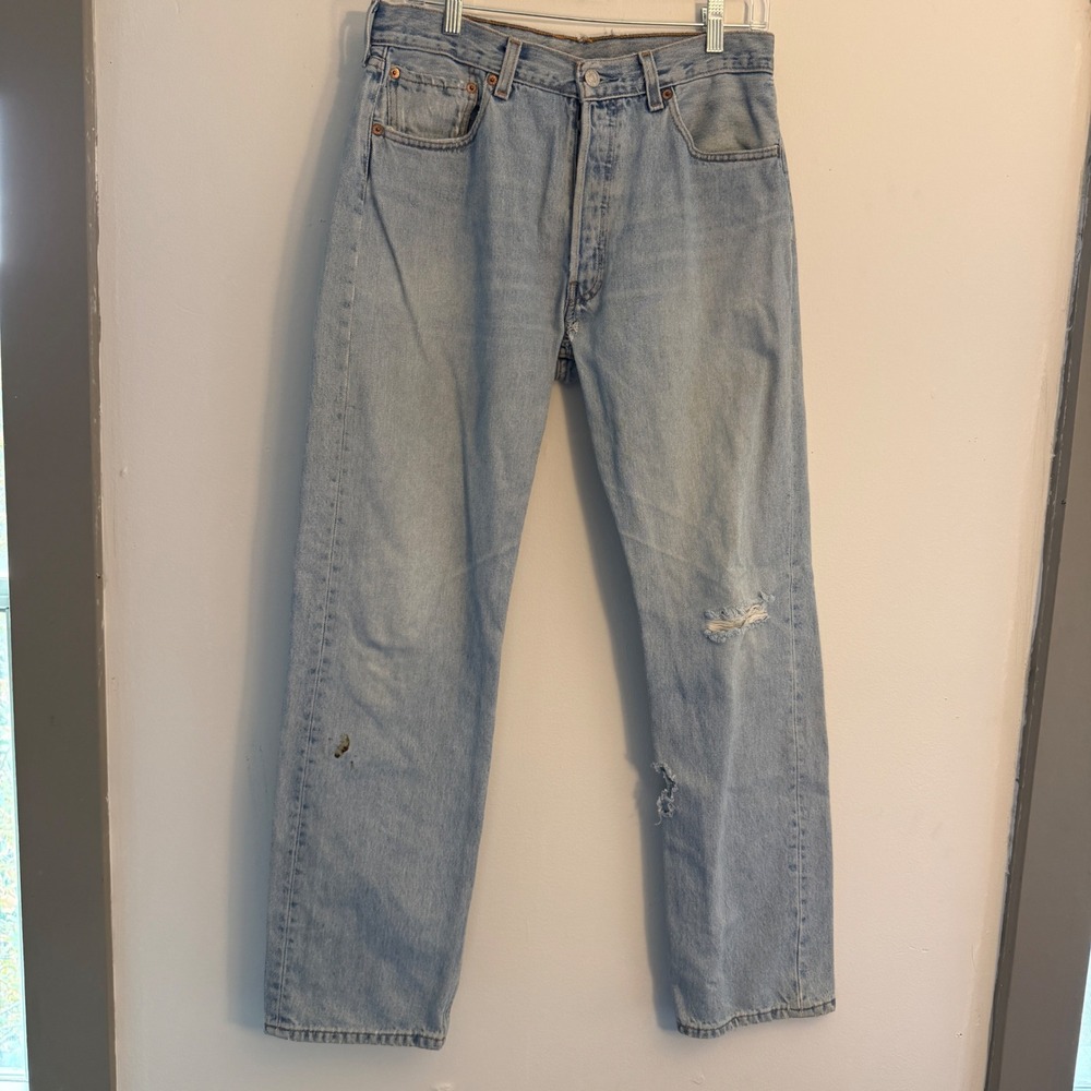 Vintage 90s Levis 501 Light Wash Straight Leg Jeans Blue 33x32 Distressed